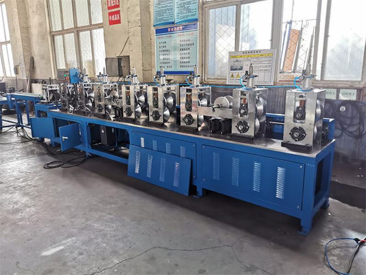 Máquina automática de hacer protector de borde de perfil L 15.3KW 40m/min Velocidad