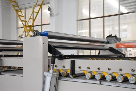 3 Línea de producción de cartón corrugado de pliegue 80 m/min con calefacción eléctrica MC80-1400