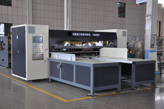 15kw de control PLC de papel máquina de panal de miel de la tabla de corte y máquina de corte transversal