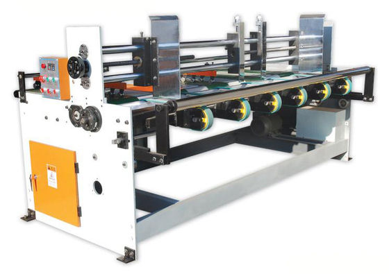 Control PLC del alimentador de chapa corrugado automático al vacío Color personalizado BAF-2800