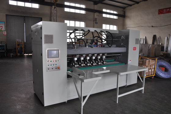 Máquina de puntería de cortador de cuchilla fina con control por ordenador servo fuera de línea 11KW 200m/min